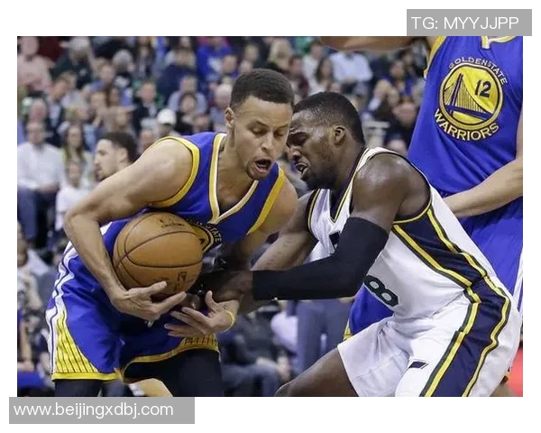 百度体育直播黄蜂与勇士激战四月精彩赛事回顾与分析