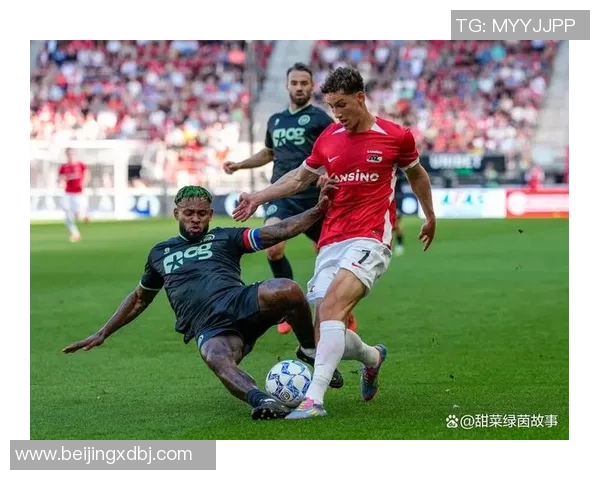 荷乙联赛阿尔克马尔青年队迎战特温特全力争胜展现实力