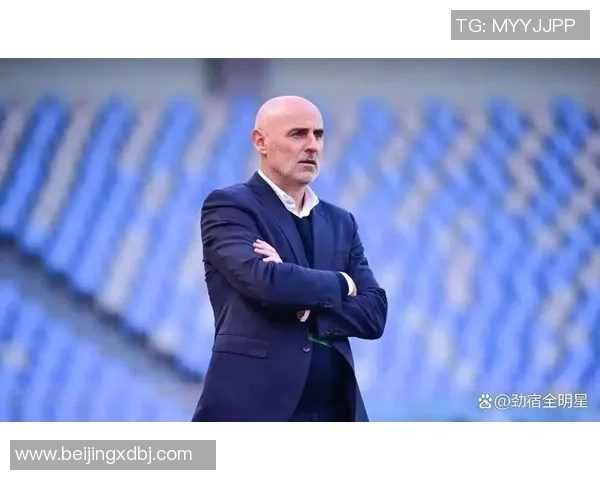 中足联颁奖典礼满意闭幕，年度最佳阵容、最佳教练员、最佳球员名单发布